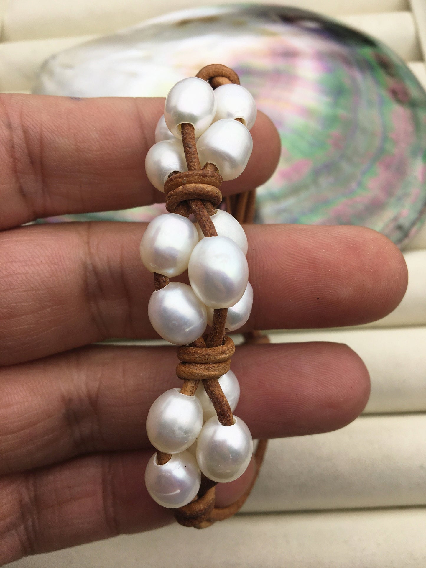 Rice white pearl leather necklace,twisted leather pearl bracelet, knotted freshwater pearl bracelet,Leather Pearls Bracelet,Le21-004