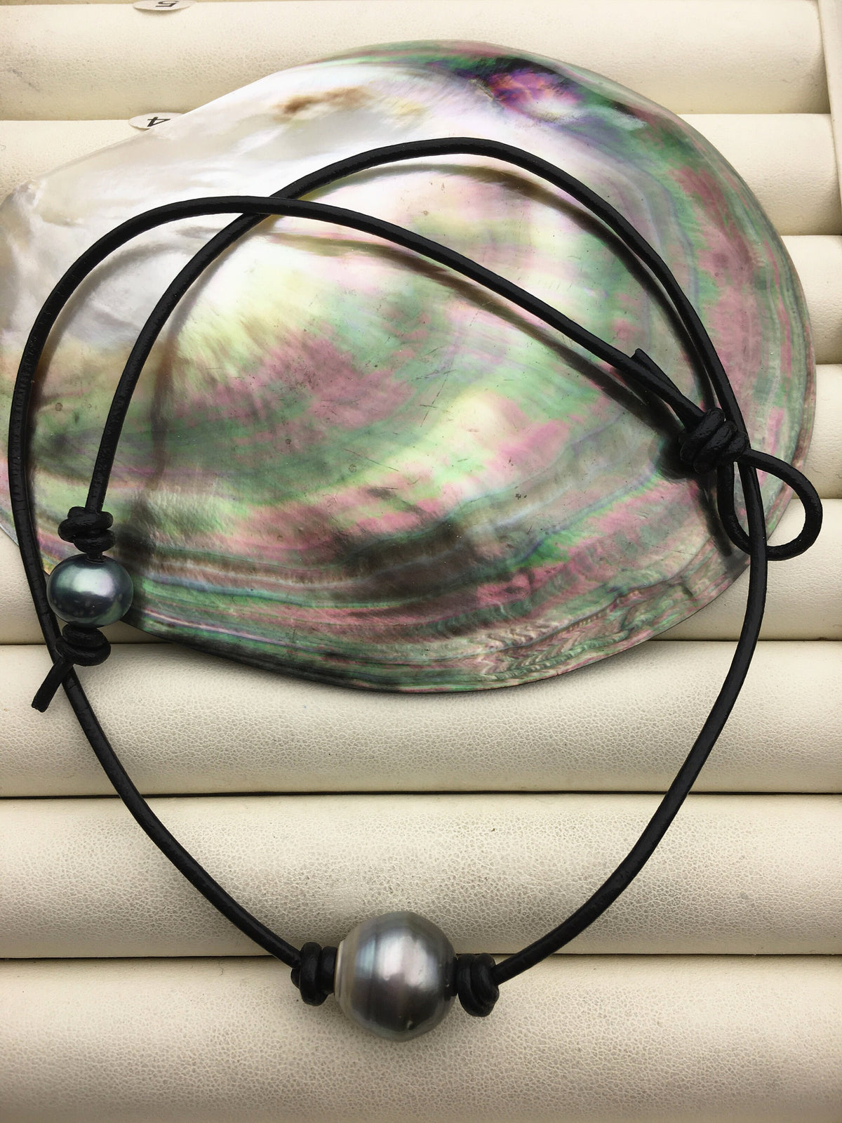 1pc 13-15mm huge big Tahitian Pearl Choker Necklace,Pearl Leather Necklace,Black Leather Pearl necklace,Le11-003