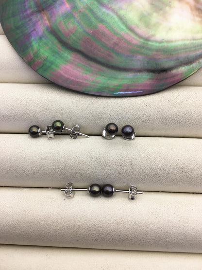 1 pair AAA 4-5mm Brown Round Pearl Stud Earrings,Sterling Silver,Wedding,classic pearl studs,SE1-T19