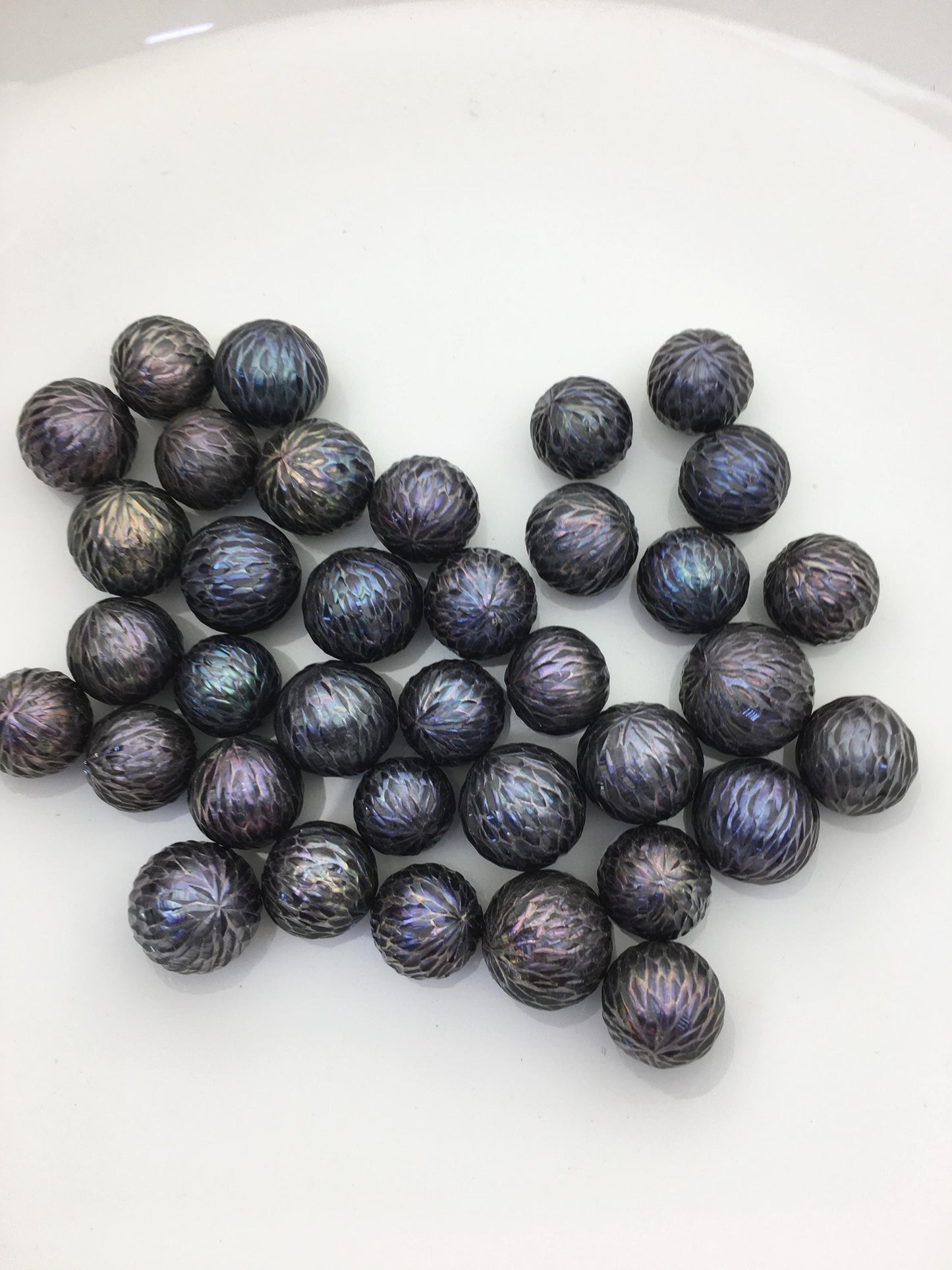 Shine!1pc AAA 11-15mm deep blue black Round Carved Freshwater Pearl - no hole - Hand Carved - CAC-FLW-8-5