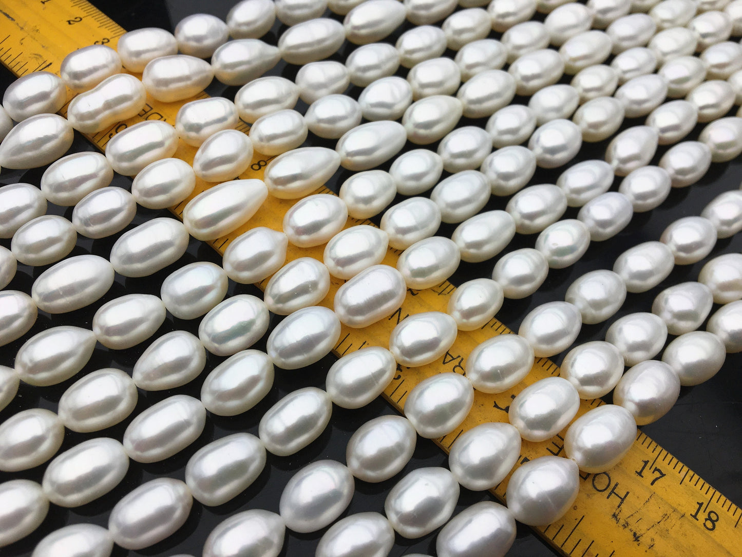 AA+ 8.4-9.3x11-13.5mm long rice Freshwater pearl,for leather pearl necklace,Cultured pearl,white oval pearl necklace,LR9-3A-90