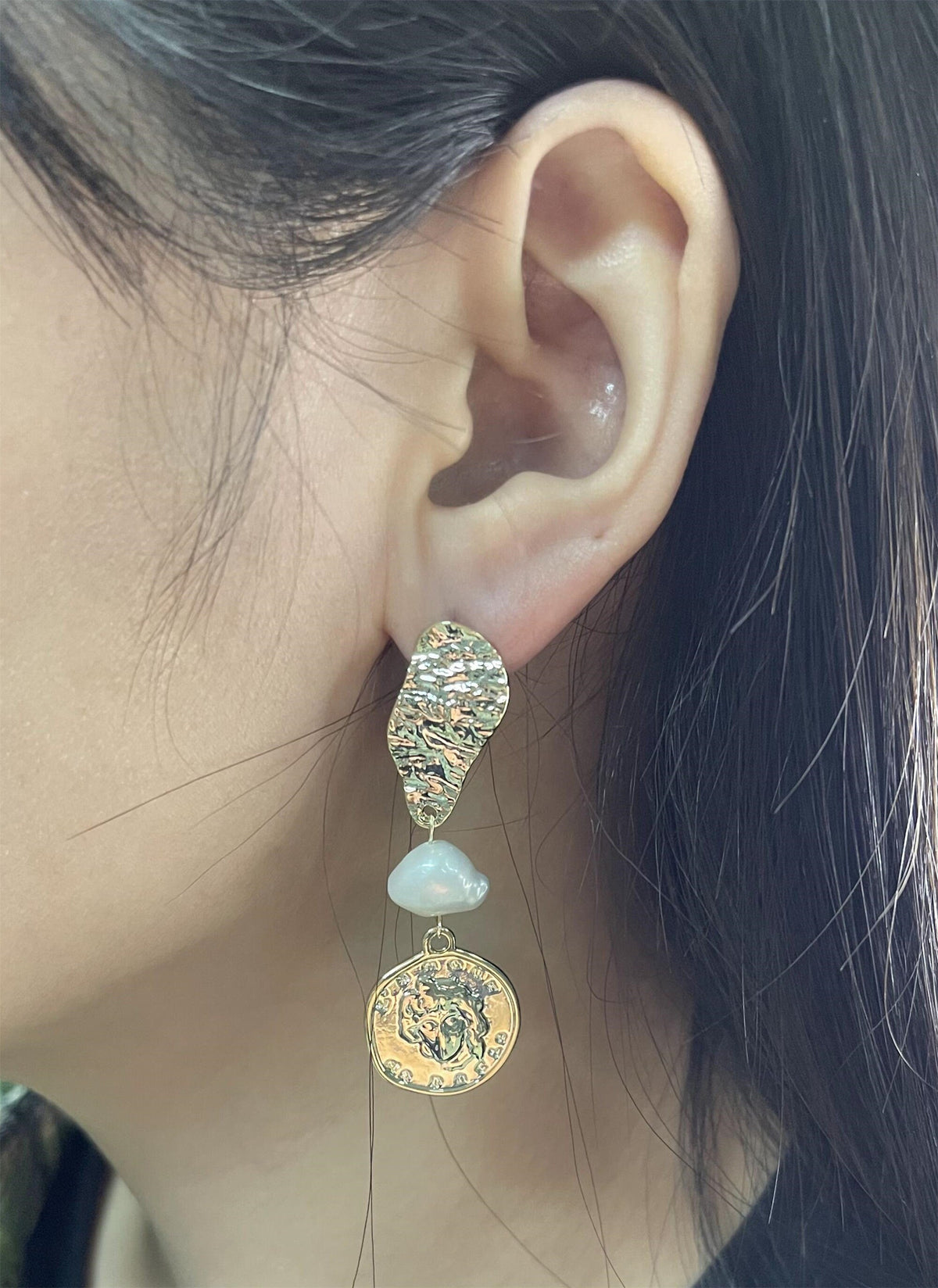 Gold Coin style White nugget pearl stud earrings,earring with white baroque Natural Pearl,SE3-121-2