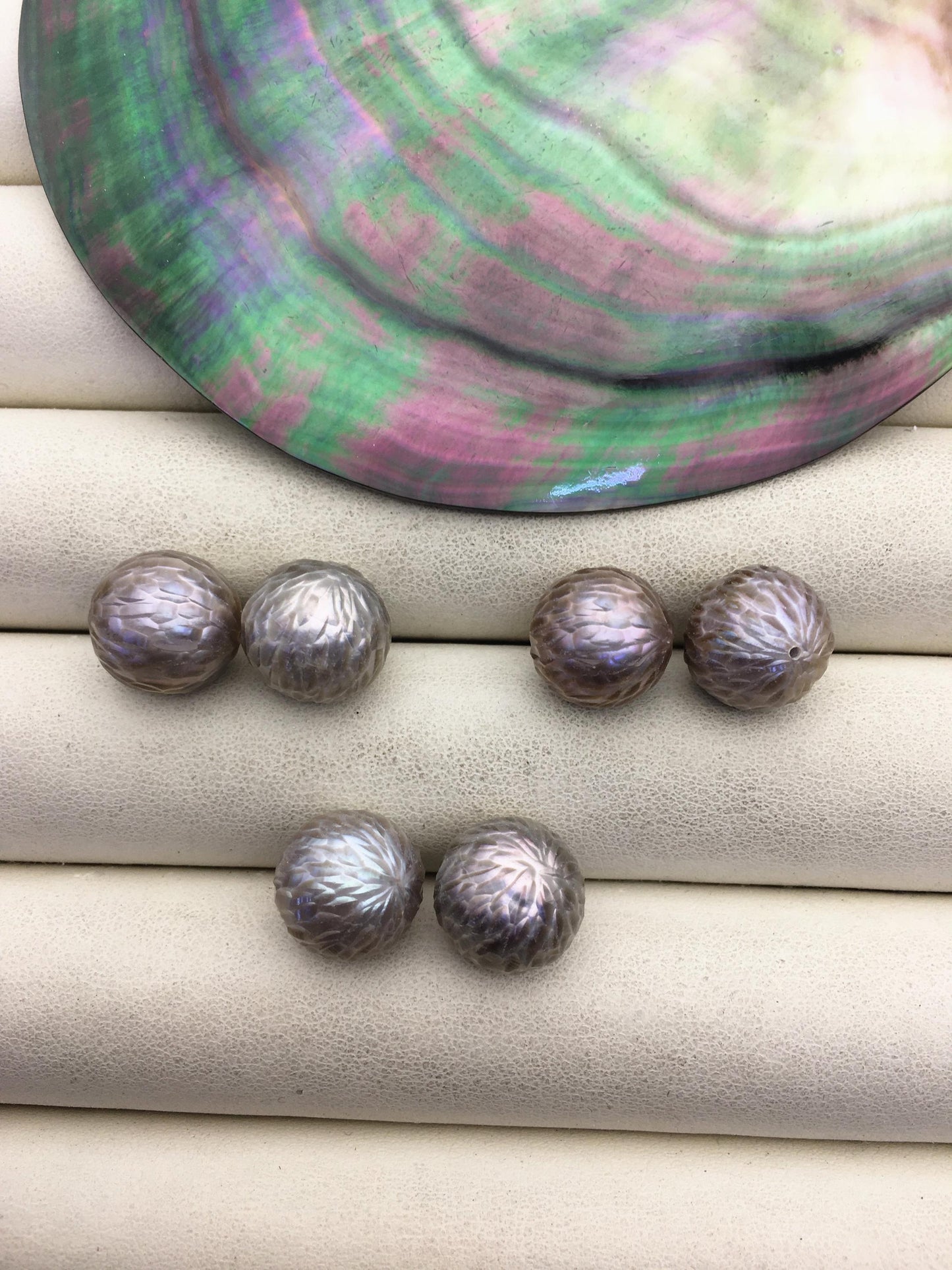1 pair AAA 12-13mm Gray HandMade Carved Freshwater Pearl Beads For Earrings,CAC-T4