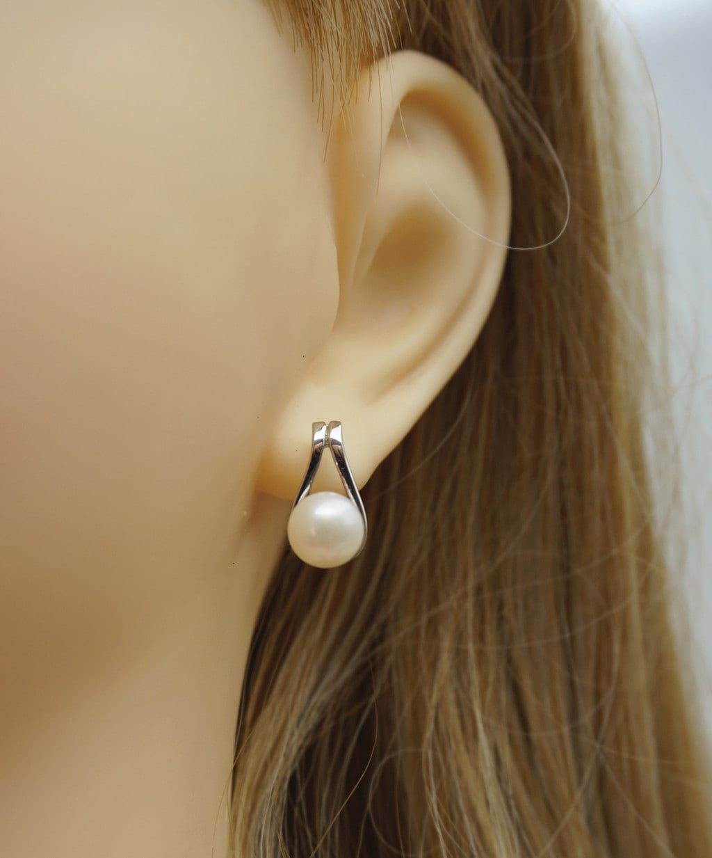 AAA+ white pearl stud earrings,genuine freshwater pearl earrings,sterling silver Earrings,bridesmaid,Wedding,Love,birthday, SE3-039