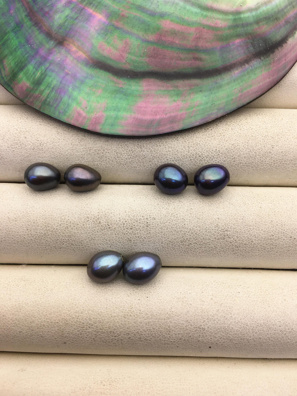 2 pairs AAA 7-7.5mm green black rice freshwater pearls pairs,oval pearl earrings,top half hole,LR7-3A-3