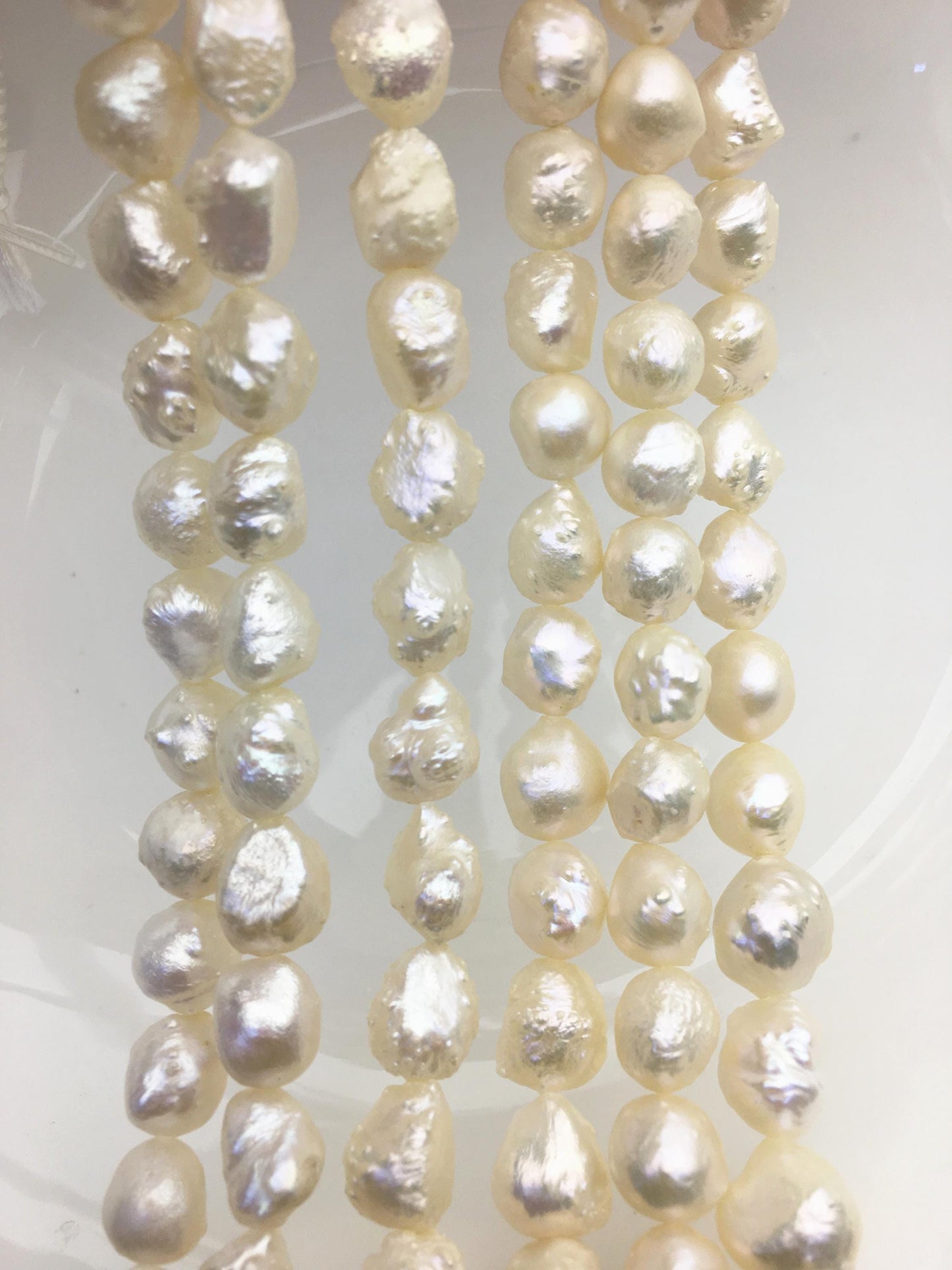AAA 9-10mm natural white thorn freshwater pearl,LM9-T7