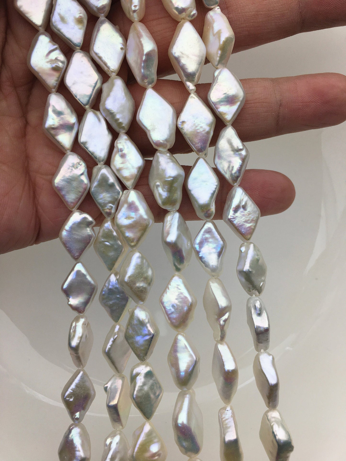 AAA+ 9-10.5mm White diamond Shape Freshwater Pearl,ZS-103-2