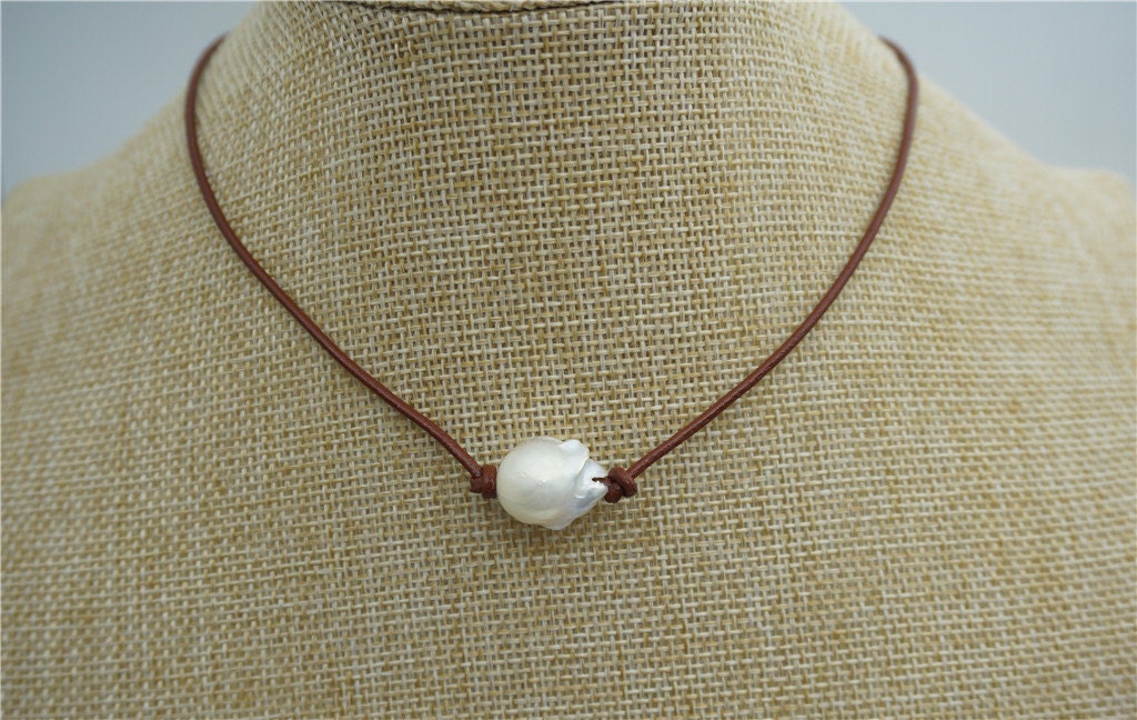 Huge pearl necklace,Leather Pearl Choker, Pearl Leather Necklace, White Freshwater pearl, Birthday, Black Leather Pearl necklace,Le2-019