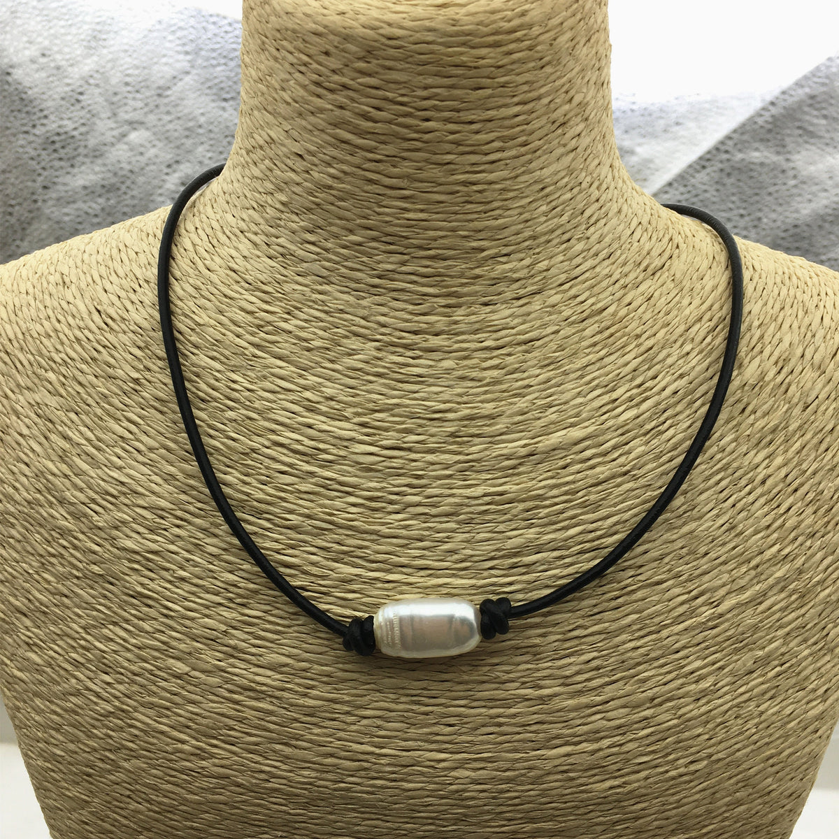 White big rectangle Baroque Pearl necklace,Leather Pearl Choker,Pearl Leather Necklace,Le1-002