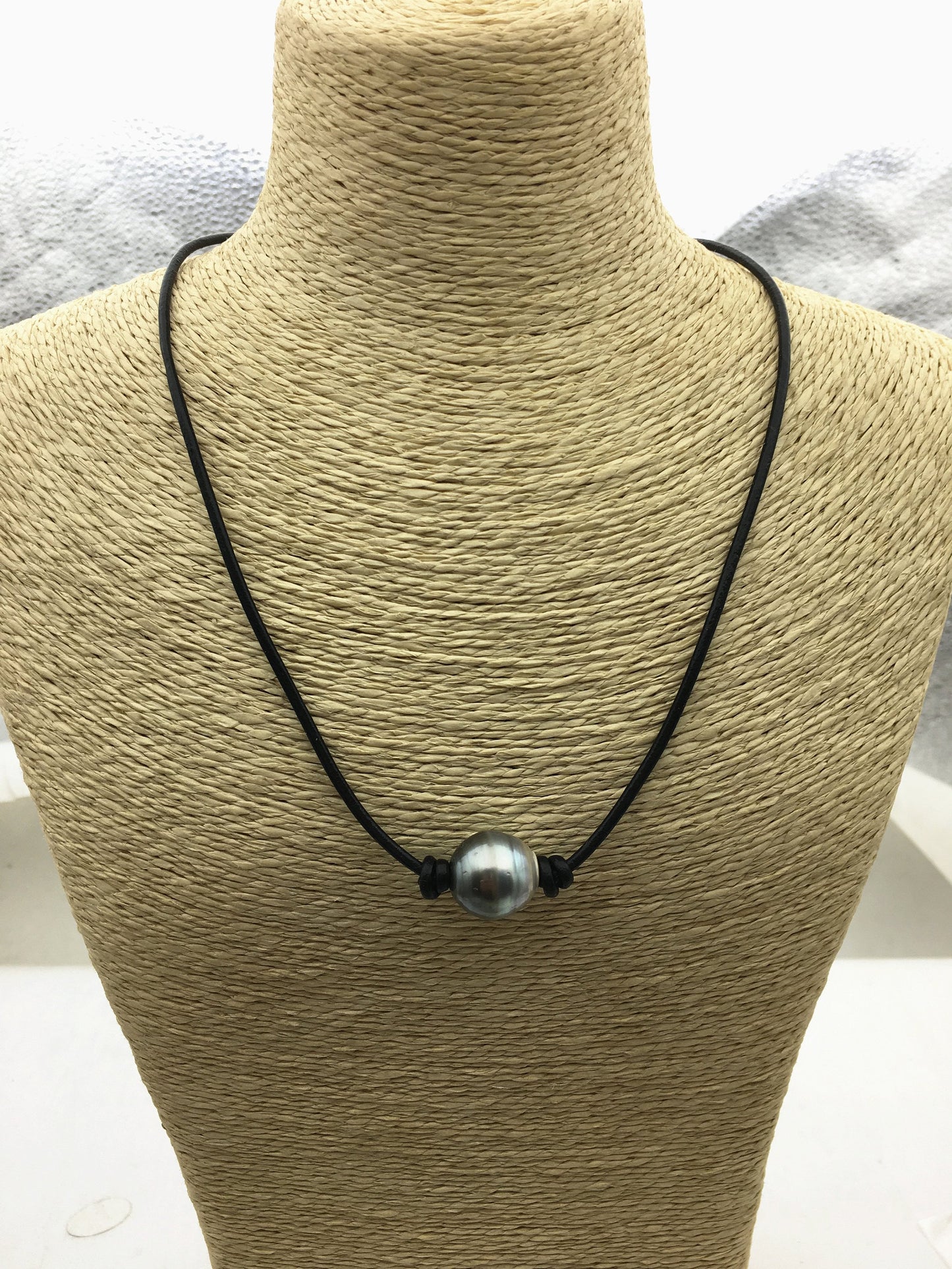 1pc 13-15mm huge big Tahitian Pearl Choker Necklace,Pearl Leather Necklace,Black Leather Pearl necklace,Le11-003