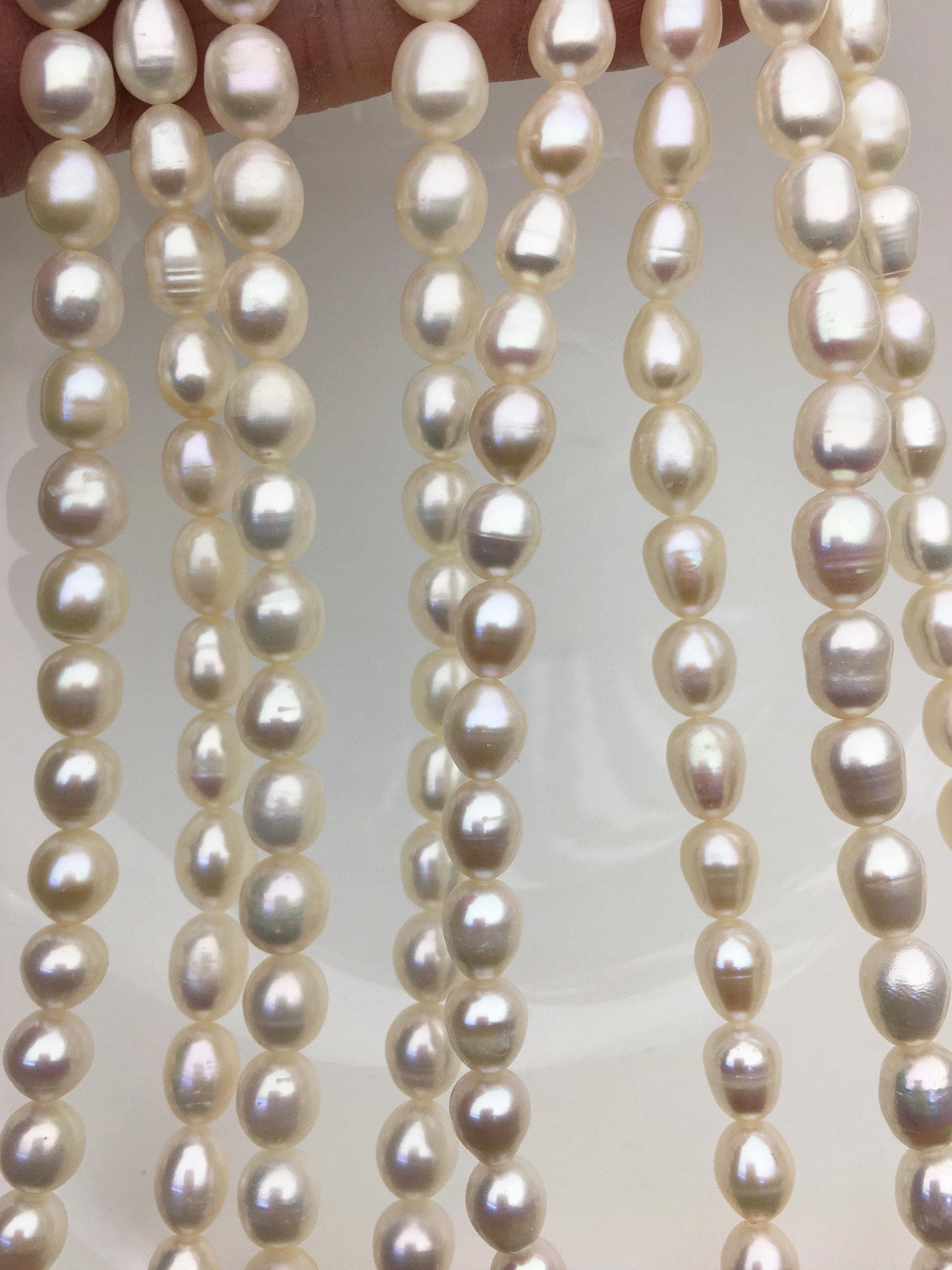 AA+ 6.3-7.2mm*7-10mm white oval rice freshwater pearls,LR7-2A-5