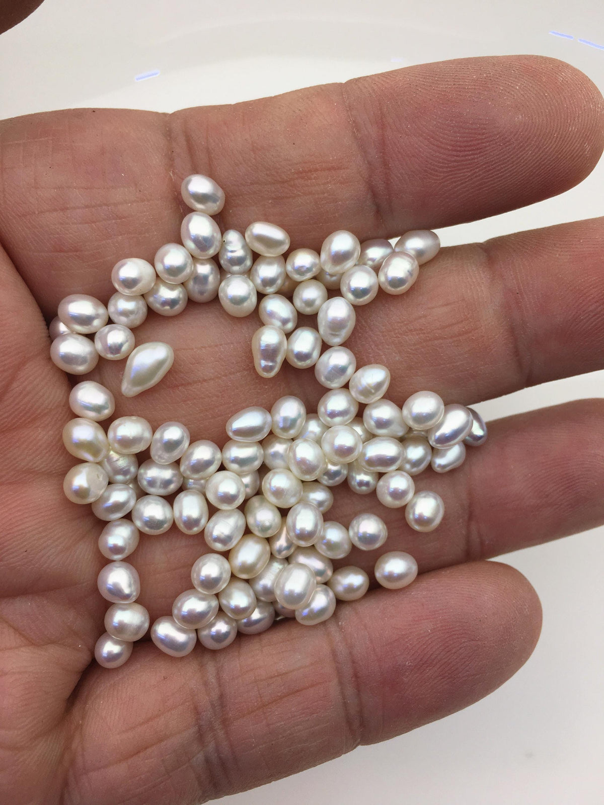 60 grams AAA/AA+ 4-5mm white rice freshwater pearls,LR4-T1