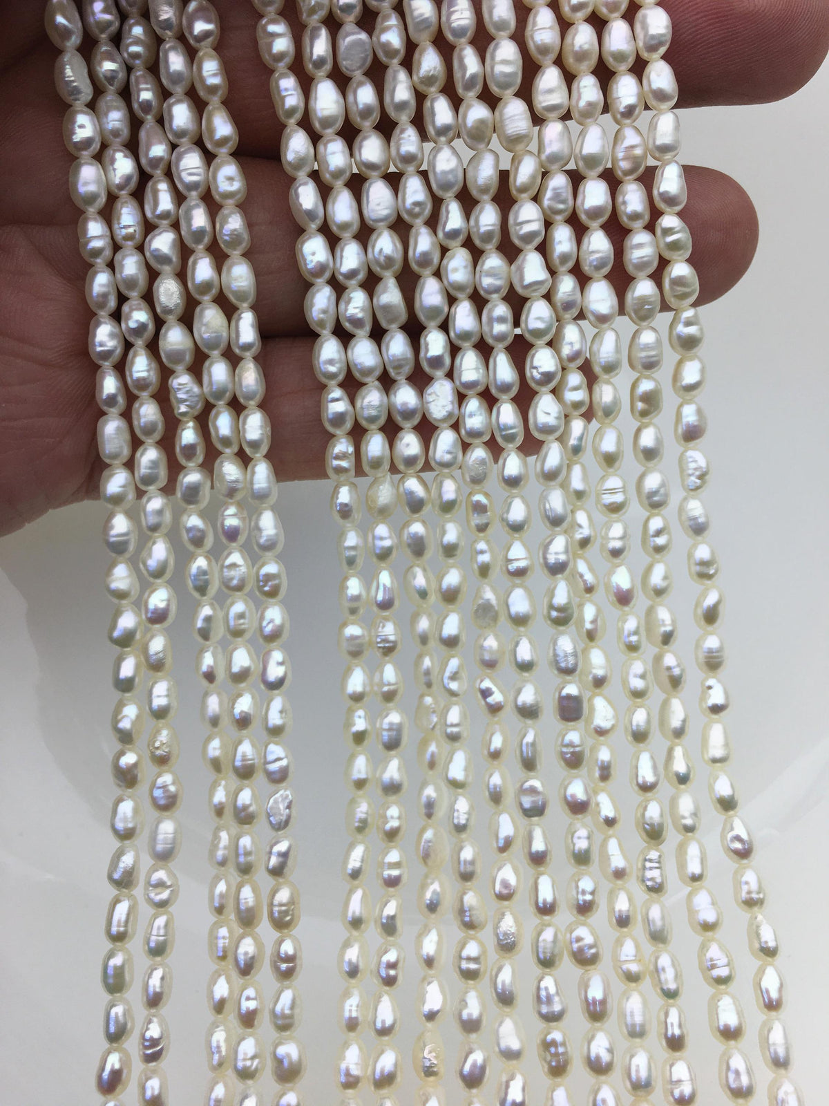 AA 3.5-4x4-6mm white rice freshwater pearls,oval loose pearl beads,genuine pearl,Cultured pearl,diy pearl beads,LR3-2A-4