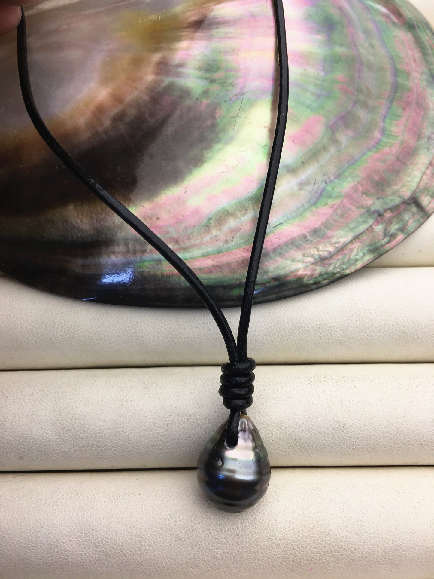 12-14mm Huge Teardrop Drop Tahitian Pearl Leather Necklace,Pearl Leather Necklace,Black Pearl,Black Leather Pearl necklace,Le11-019
