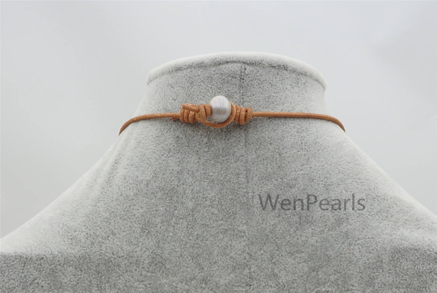 3 big Gray flameball pearl leather drop necklace,Pearl and Leather Lariat Necklace,Leather Pearl necklace,Le4-098