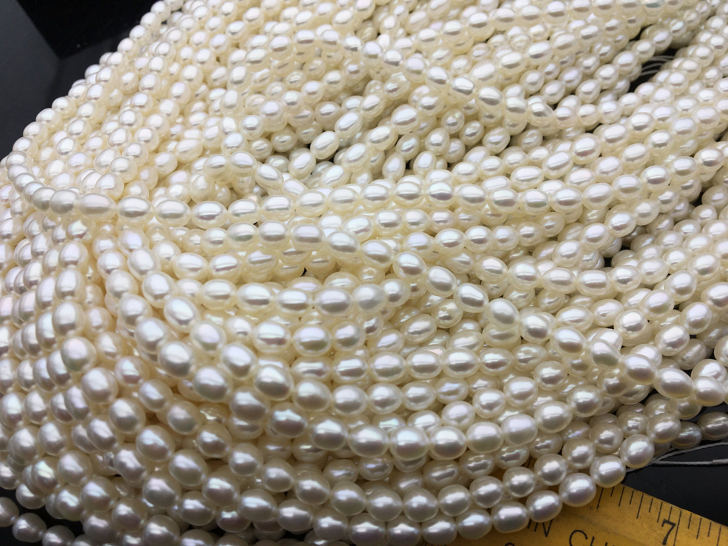AAA 5.5-6mm*6.3-7.3mm white oval freshwater pearls,high quality,white rice pearl,Full Strand,Freshwater Pearl Rice Beads,LR5-3A-51