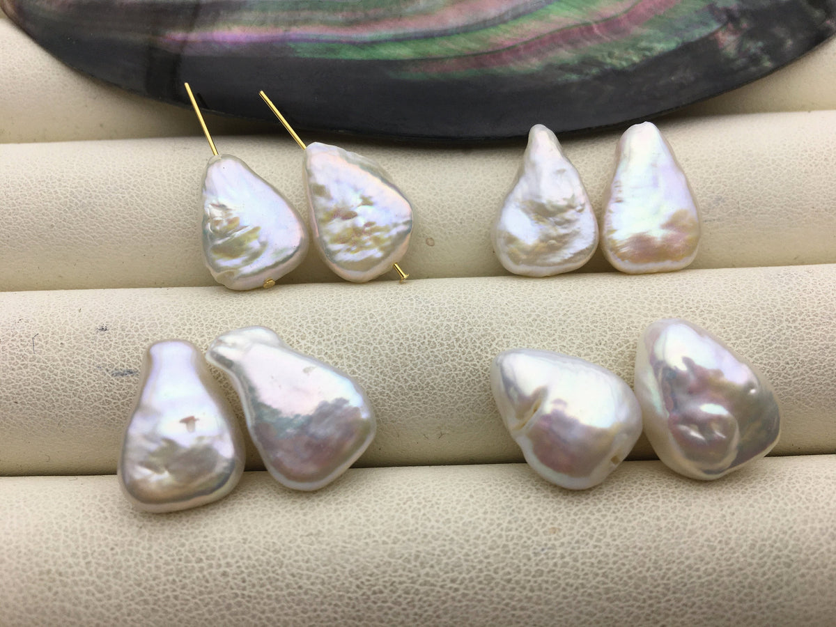 1 pair AA+ 11-12x14-17mm White Triangle Shape Freshwater Pearl White loose Beads Piar,wholesale,ZS-103-37-46