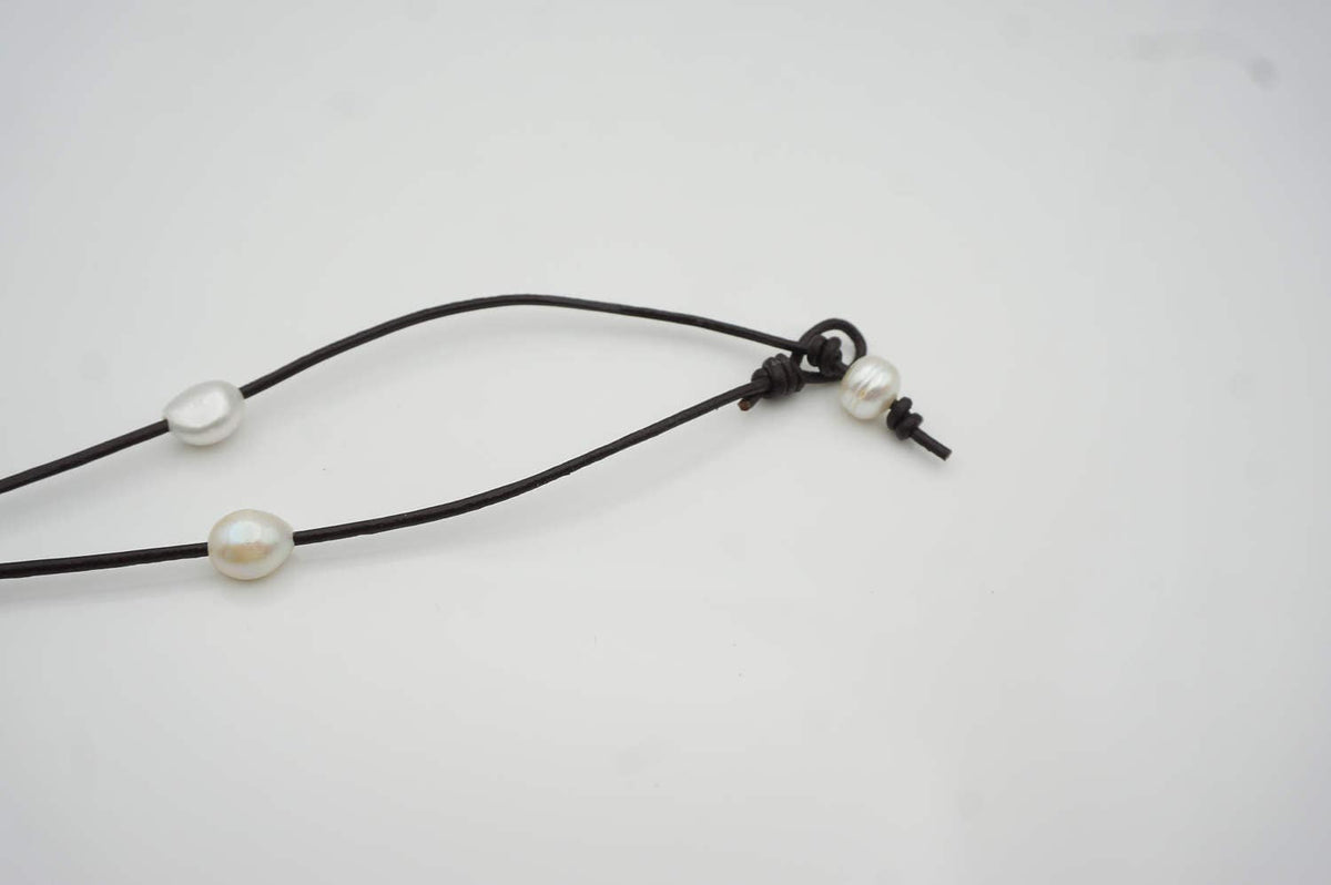 Nugget pearl leather Drop part necklace,Pearl and Leather Lariat Necklace,Leather Pearl necklace,Leather baroque pearl necklace,Le4-031
