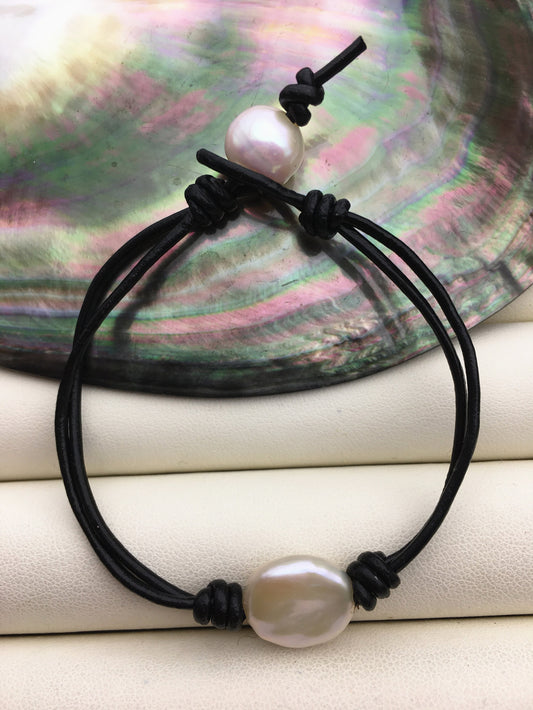 Single White Big Coin Pearl fashion jewelry,pearl Leather Pearls Bracelet - plait leather bracelet - Genuine freshwater pearl - Le7-194