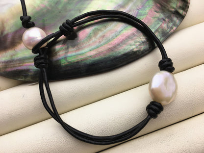 Single White Big Coin Pearl fashion jewelry,pearl Leather Pearls Bracelet - plait leather bracelet - Genuine freshwater pearl - Le7-194