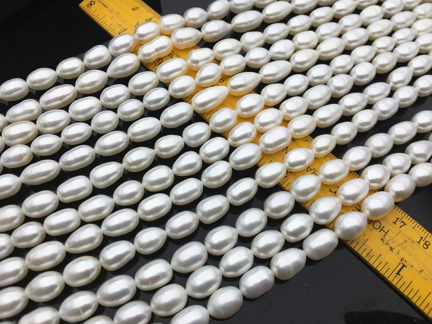 AA+ 8.4-9.3x11-13.5mm long rice Freshwater pearl,for leather pearl necklace,Cultured pearl,white oval pearl necklace,LR9-3A-90