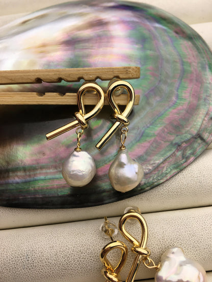 High Luster White baroque freshwater pearl stud earrings,wedding pearl earrings,SE3-131-48