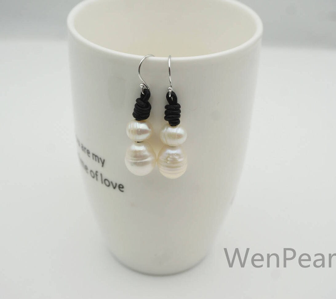 White Pearls and Leather Earrings- fashion earrings, Genuine freshwater pearl - Real leather - Select Leather Color - Le51-001
