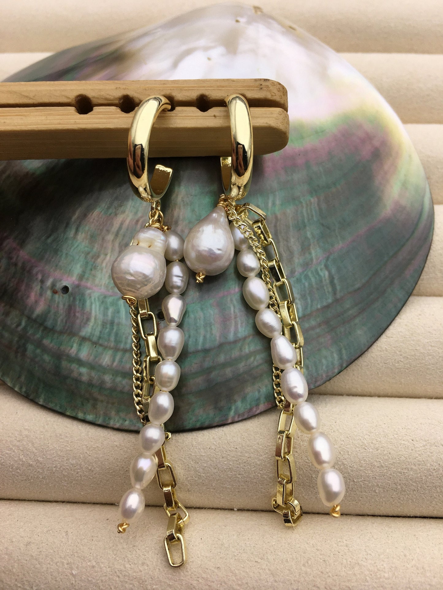 Fashion three theard Gold White freshwater pearl dangle earrings,earring with white baroque Natural Pearl,SE3-120-41