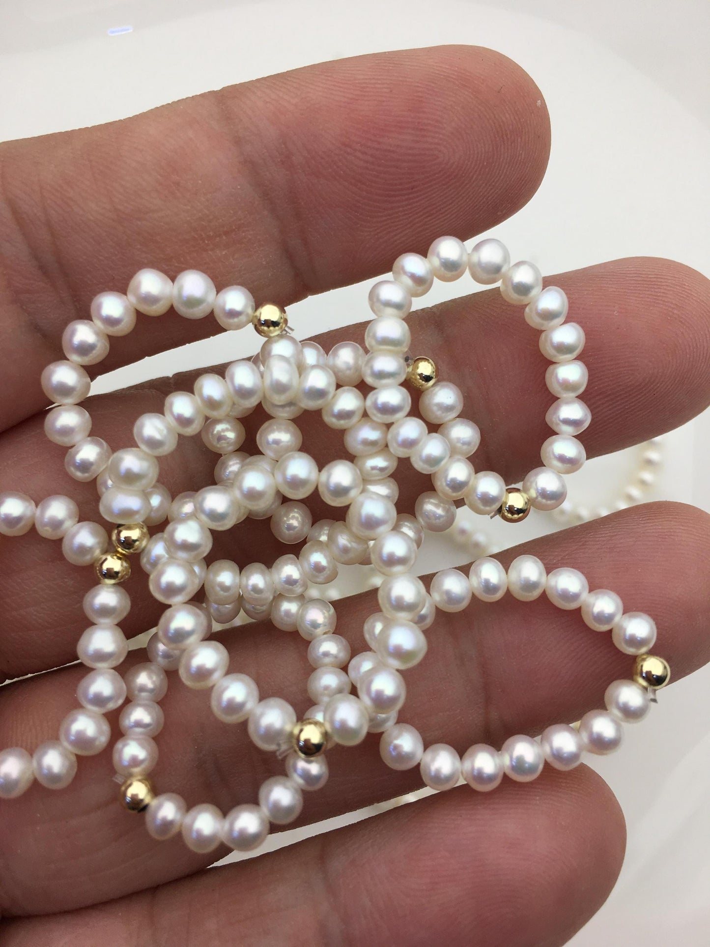 2pcs Fashion AAA 3-4mm tiny white near round pearl 14k goldfilled gold ball elastic ring,R1-023