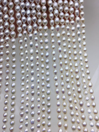 AAA 4.5-5mm white rice freshwater pearls,Cultured white rice freshwater pearls beads strand,Valentine's Day gift,LR4-T9