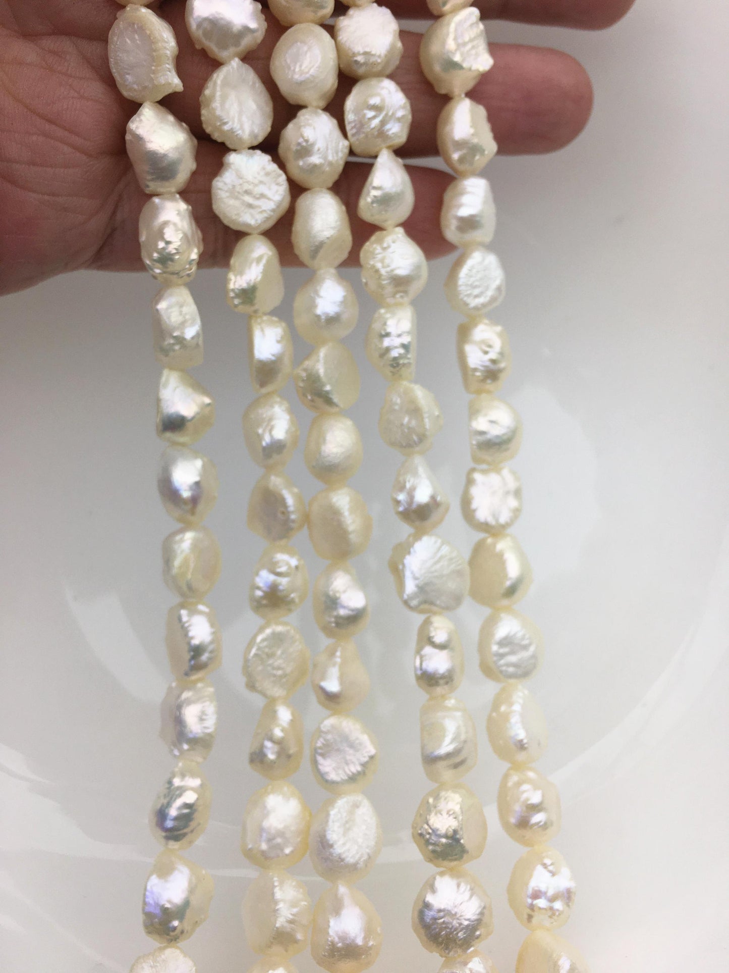 AAA 9-10mm natural white thorn freshwater pearl,LM9-T6