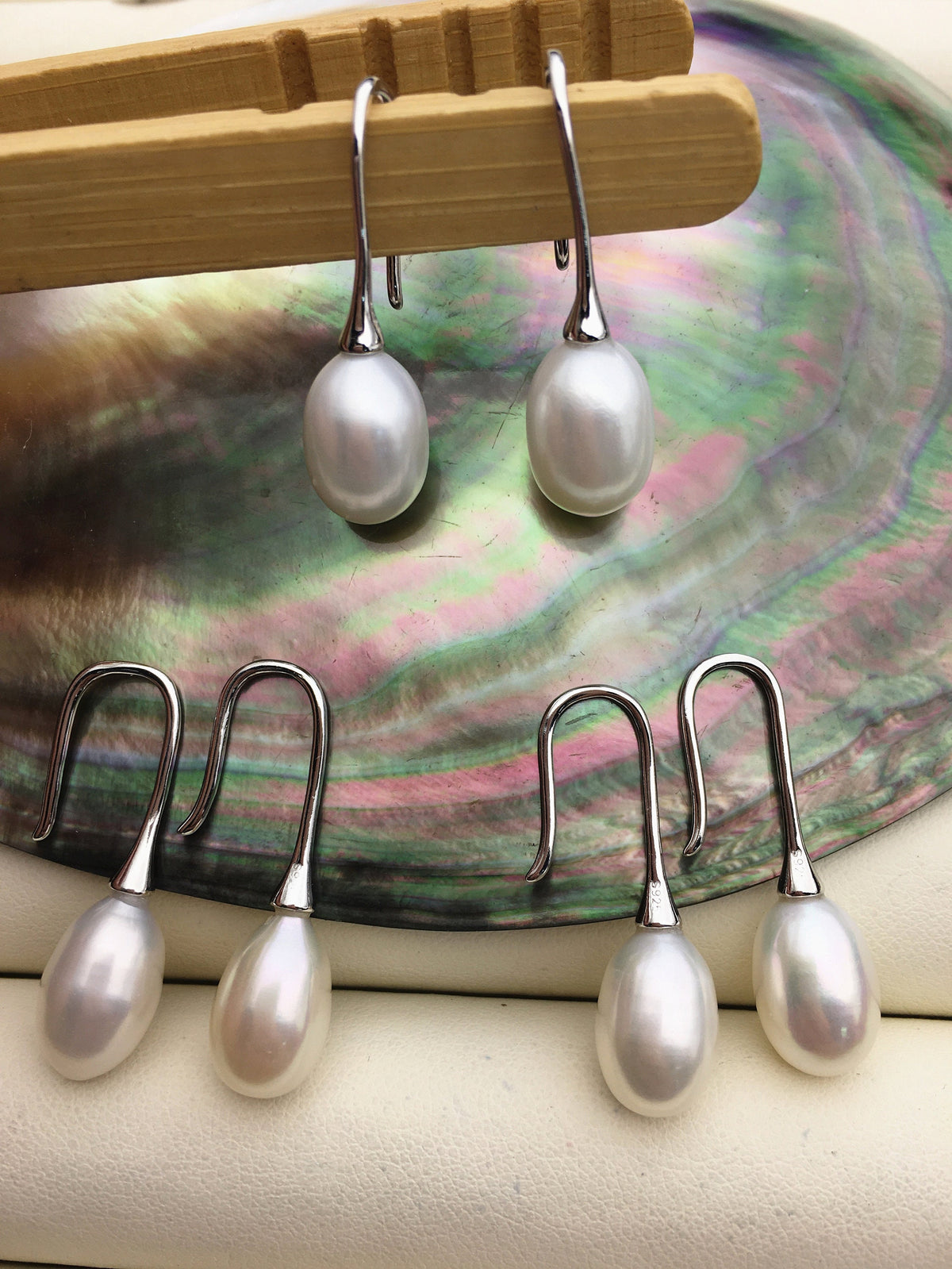 Minimalist white rice pearl dangle earrings,AAA 9mm oval rice pearl earrings for women,SE3-060