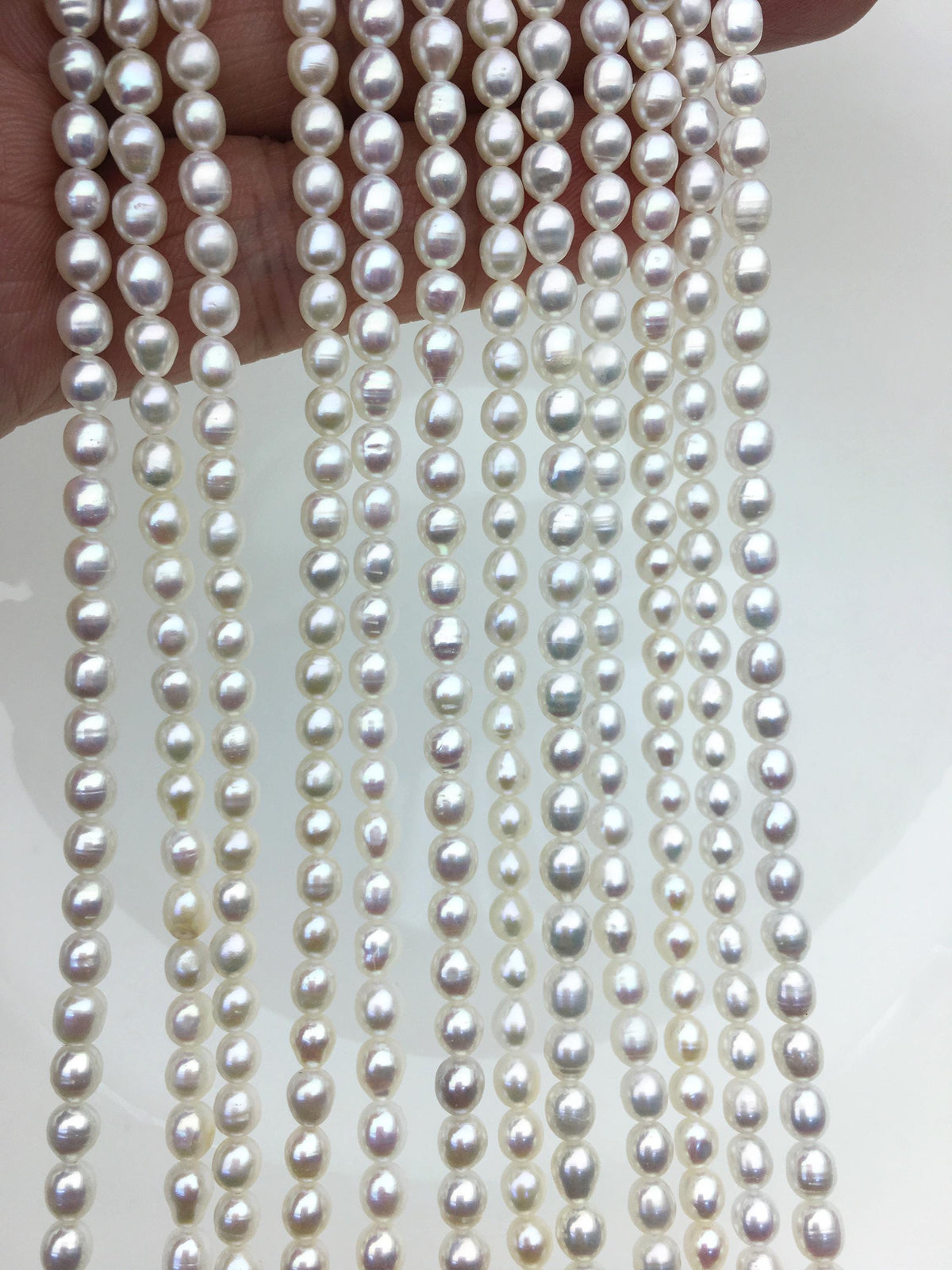 AA+ 4-4.5mm*4.4-5.6mm white rice freshwater pearls,Cultured white rice freshwater pearls beads strand,diy ,Valentine's Day gift,LR4-2A-1