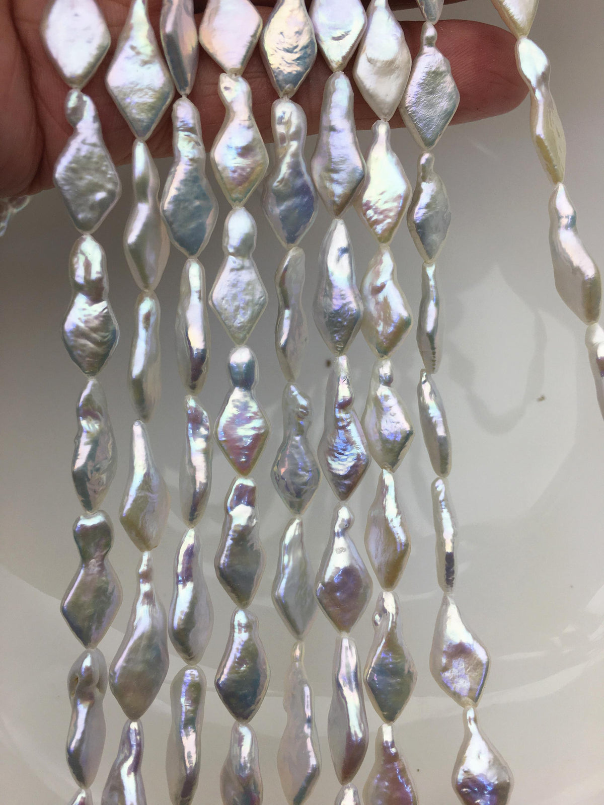 AAA 8-10x15-17mm White diamond Shape Freshwater Pearl,ZS-103-25