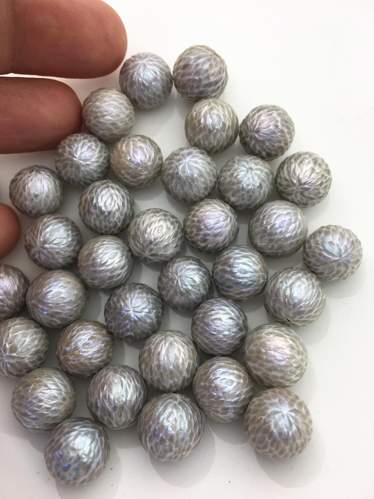 Shine!1pc AA+ 11-16mm Gray Near Round Carved Freshwater Pearl - no hole - Hand Carved - CAC-T1