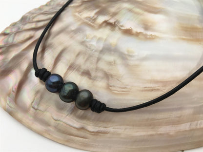 Three 10mm black pearl Leather Pearls choker Necklalce - near round pearl - Genuine freshwater pearl - Brown Tan Real leather - Le5-039