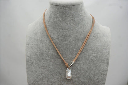 AAA Big Flameball Pearl Leather Cord Necklace,pearl and leather jewelry,leather necklace,creamy pearl,flameball pearl,Le5-020