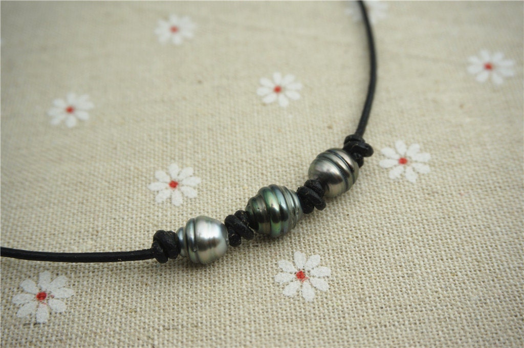HandMade Fashion Three Tahitian pearl Leather Choker Necklace, men or women choker, Black Leather Pearl necklace,Le11-007