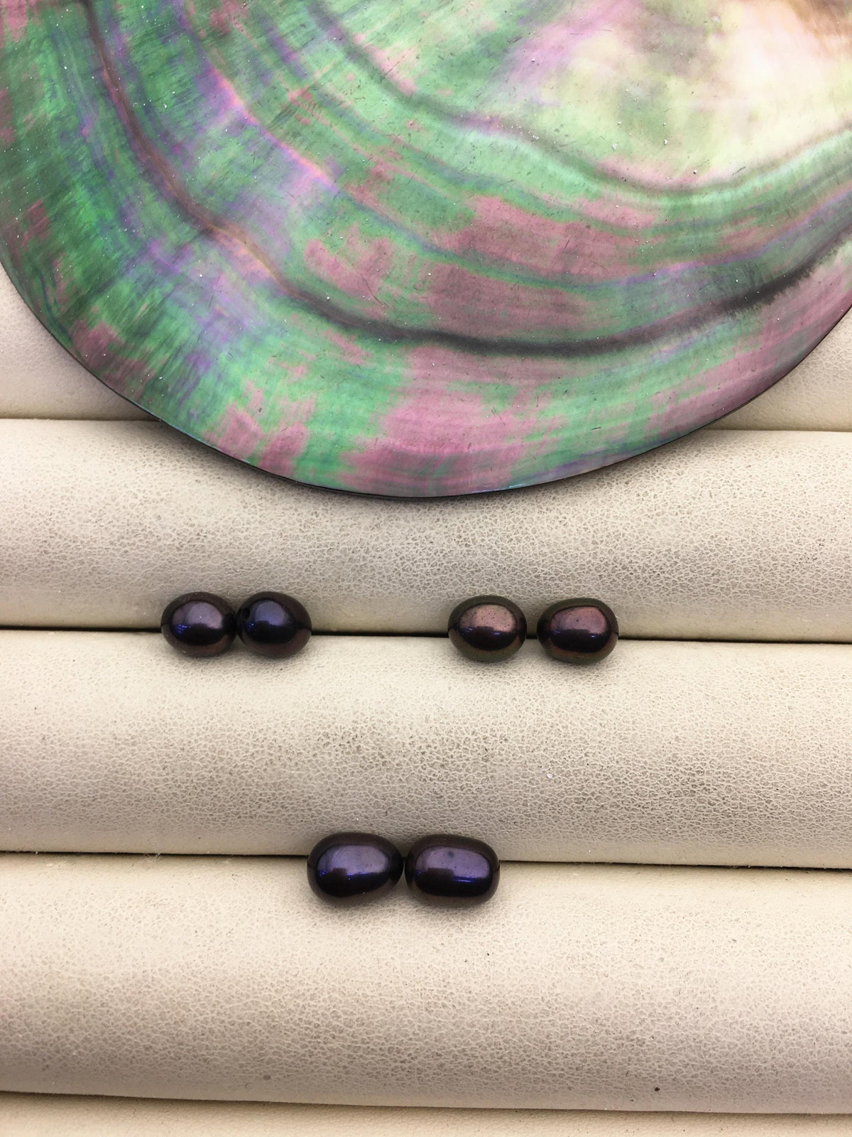 2 pairs AAA 6-6.5mm black rice freshwater pearls pairs,half hole,LR6-3A-1
