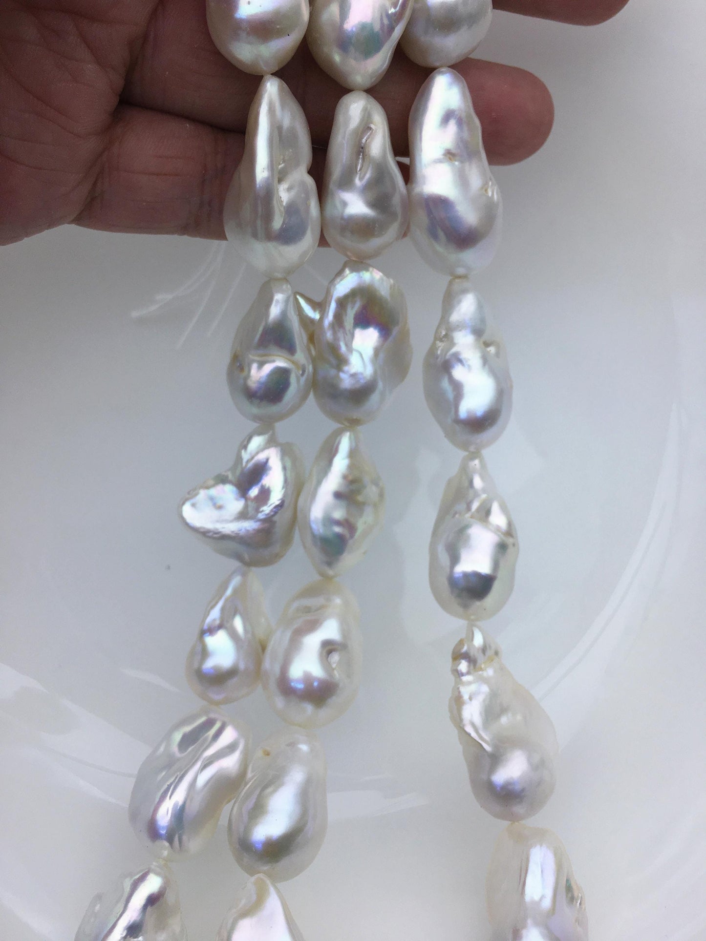 15.5'' AA 14-18mm white long flame ball pearl,FL15-2A-5-102