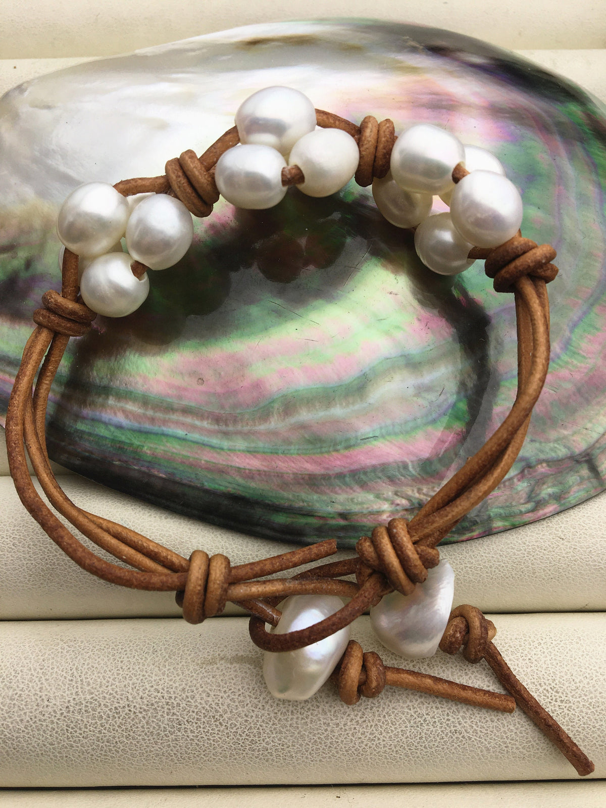 Rice white pearl leather necklace,twisted leather pearl bracelet, knotted freshwater pearl bracelet,Leather Pearls Bracelet,Le21-004