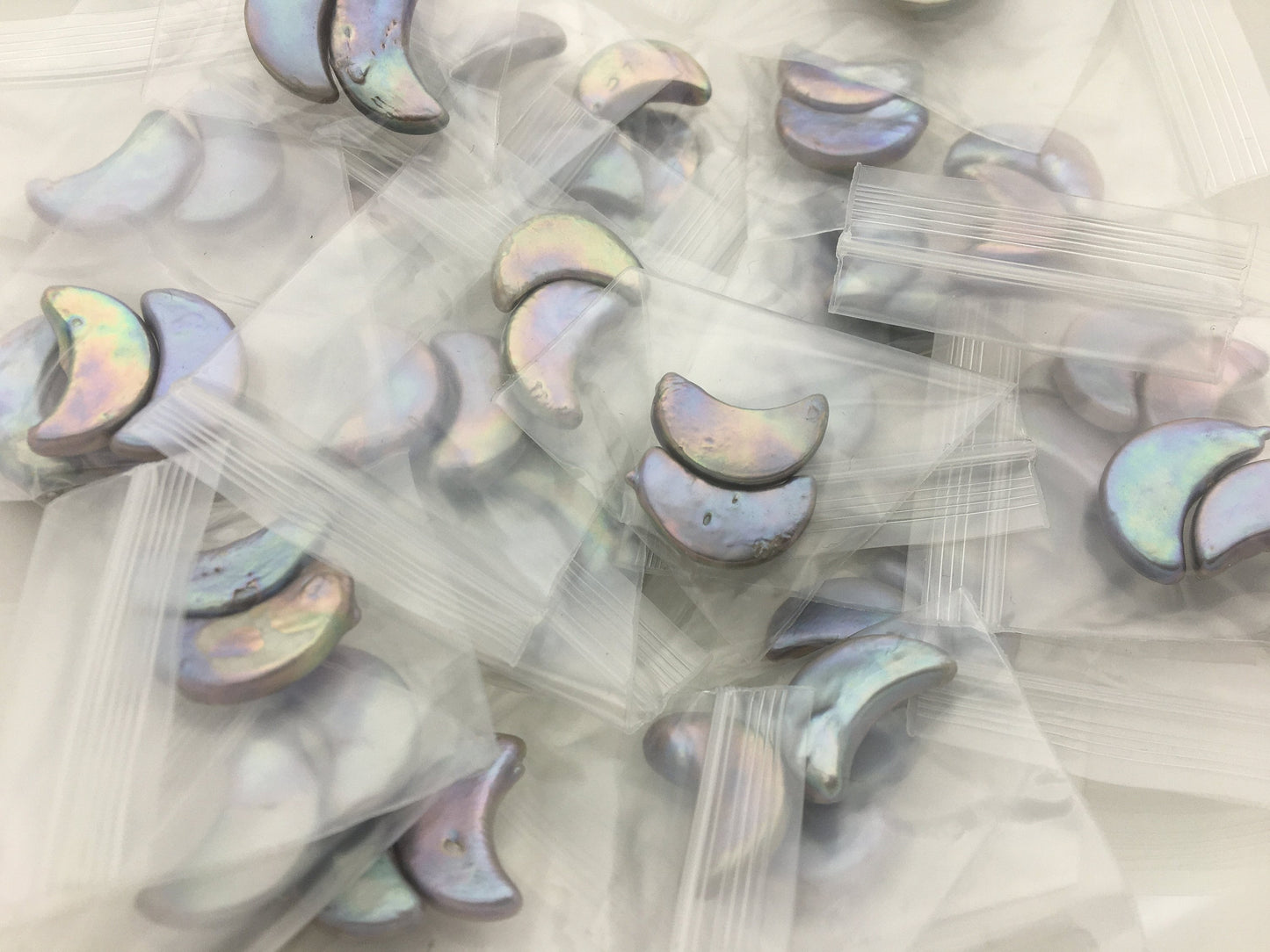 1 pair AAA 8-9x16-18mm Gray Moon Banana Shape Freshwater Pearl White loose Beads Pair,wholesale,ZS-103-37-22