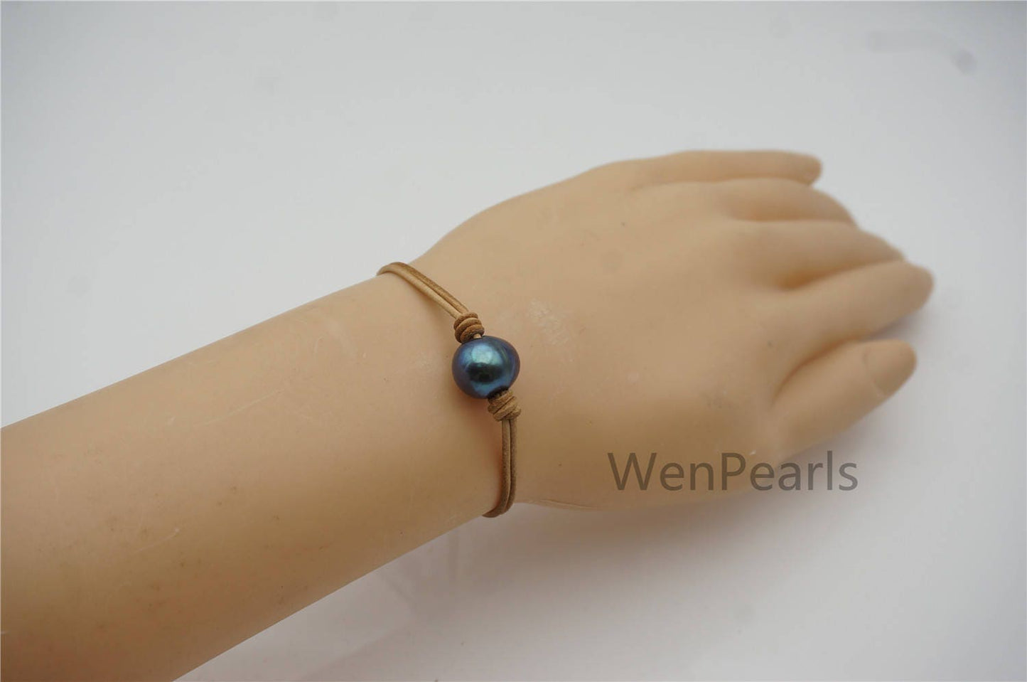 Big Single Potato Pearl fashion jewelry,pearl Leather Pearls Bracelet - plait leather bracelet - Genuine freshwater pearl - Le7-192