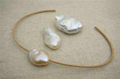 AAA 16-19x19-24mm baroque pearl,1pcs, white color,Genuine Fresh Water Pearl,keshi pearl,baroque pearl,Leather Cord,Wholesale Pearls,ZS-22-24