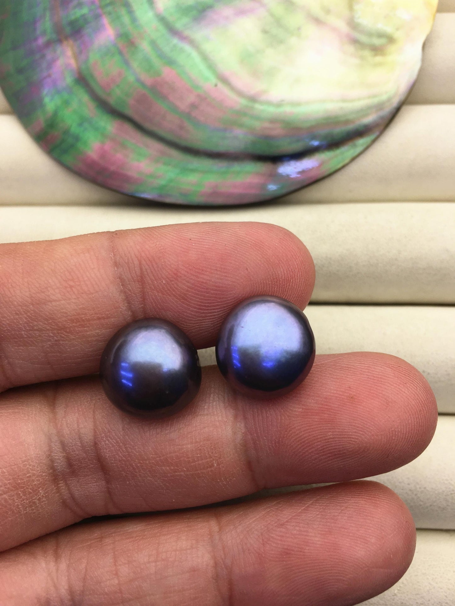 AA+ 13-14mm big black blue button round Pearl Stud Earrings,freshwater pearl earrings,Wedding,classic pearl studs,SE1-069-34