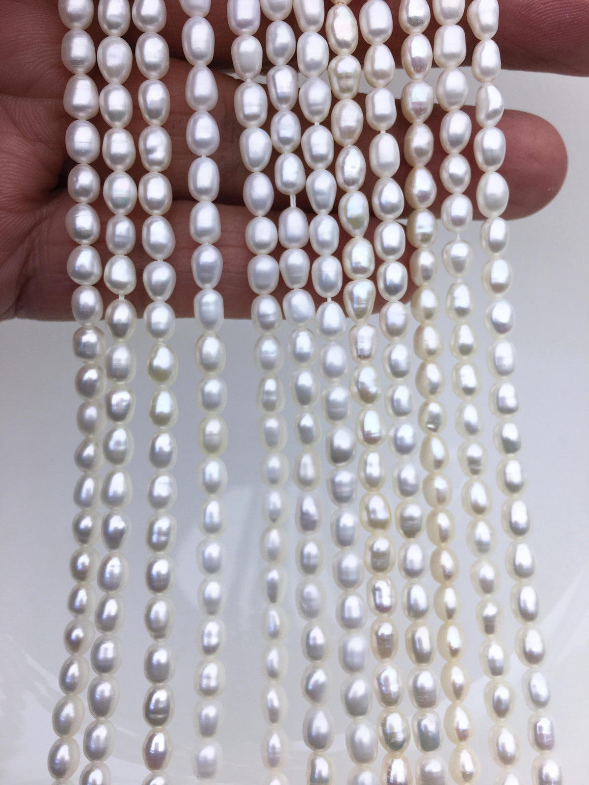 AA+ 4-4.5x5-6mm white rice freshwater pearl,Cultured white rice freshwater pearls bead,necklace,DIY ,Valentine's Day gift,LR4-2A-4