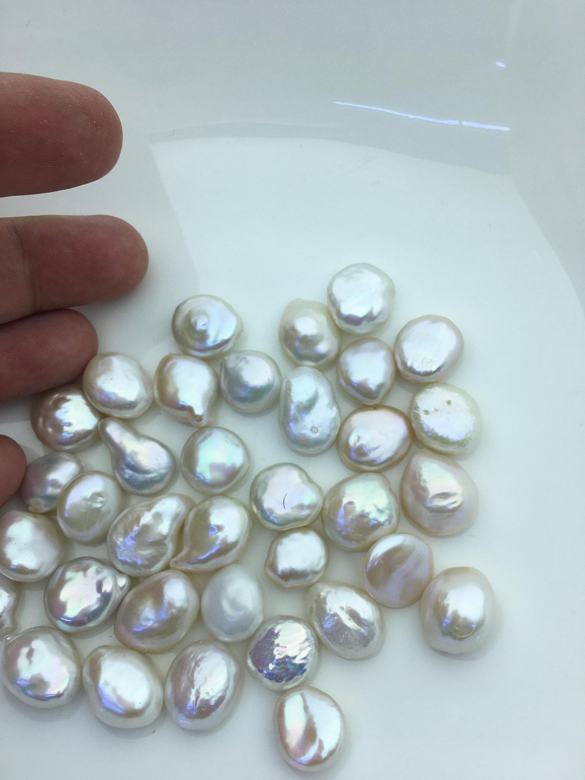 35pcs AAA/AA+ 11-15mm White Drop Coin freshwater pearls,diy bead, 0.9mm top half hole , flat round pearl bead,COIN12-T3
