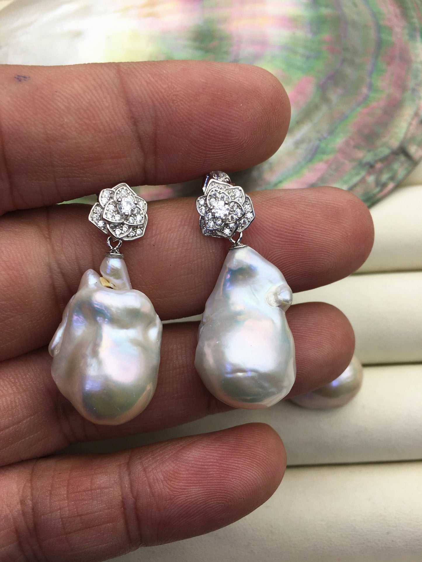 1 pair AA+ 14-16mmx20-28mm flame ball pearl flower stud earrings,sterling silver,earring with white baroque Natural Pearl,SE3-031-3