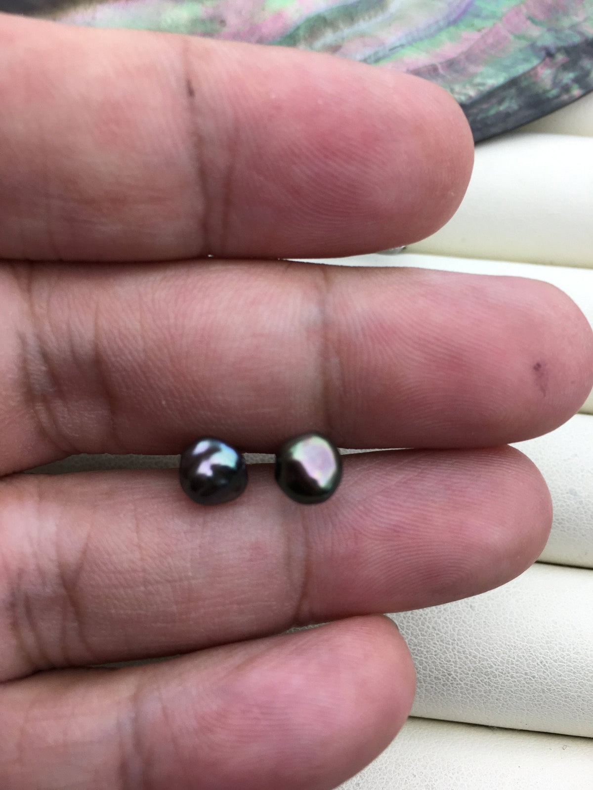 1 pair AAA 6-7mm Black blue keshi Freshwater Pearl Stud Earrings,Stud Earrings for Women Girls,SE3-025