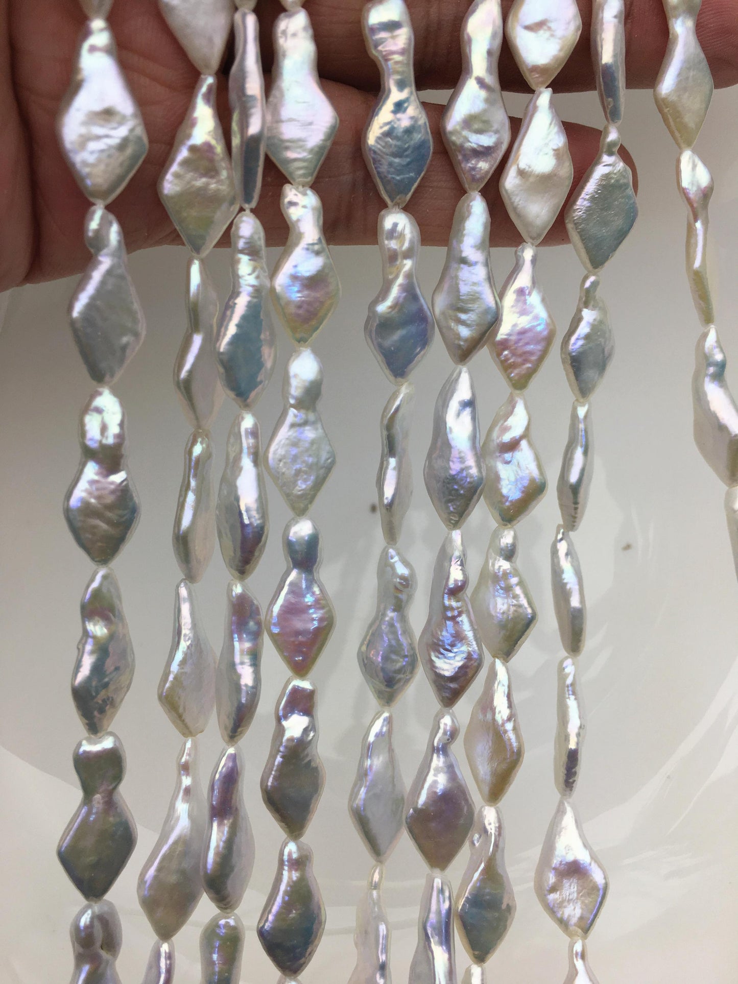 AAA 8-10x15-17mm White diamond Shape Freshwater Pearl,ZS-103-25
